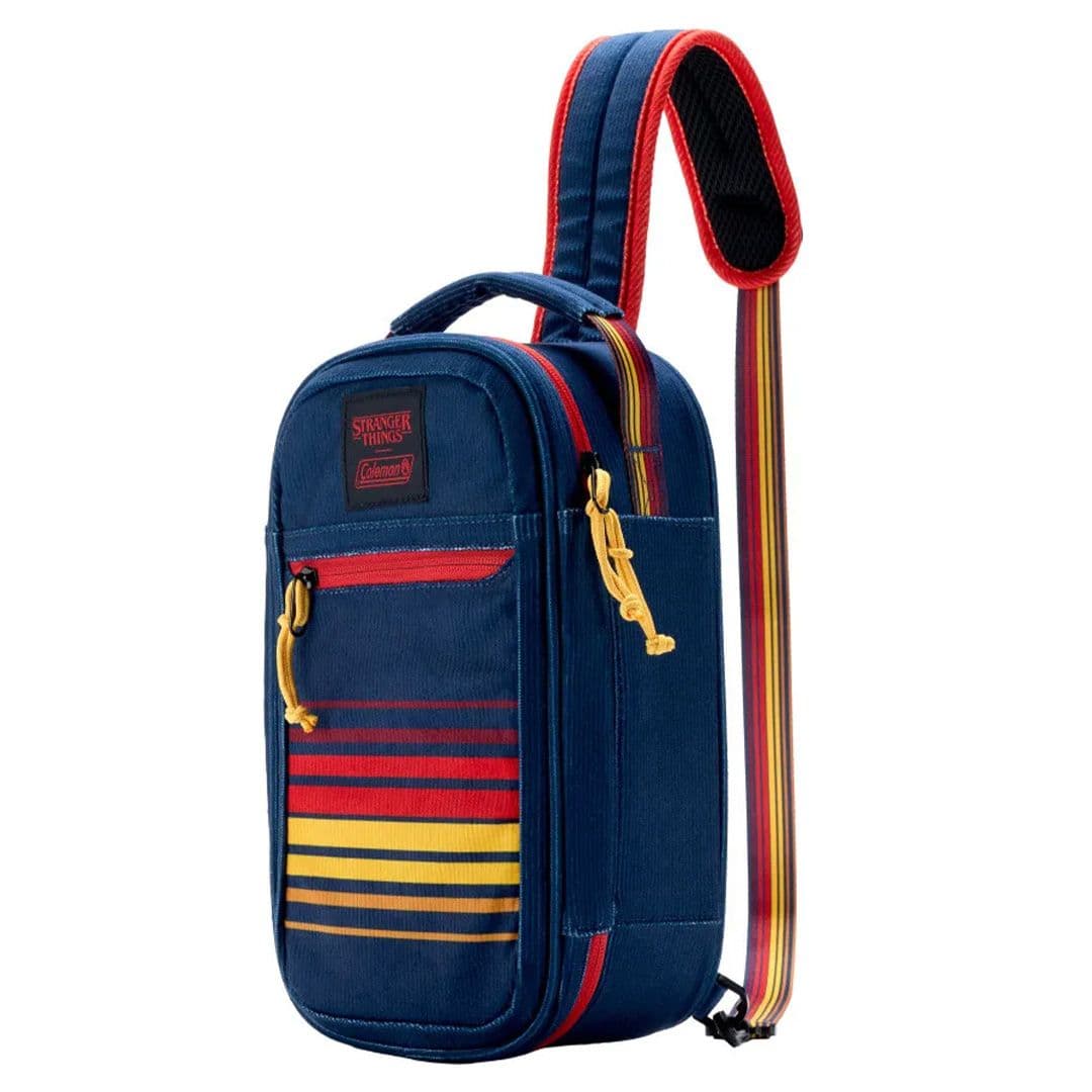 Soft Cooler Coleman® Stranger Things™ 6 Latas Azul Marino_1