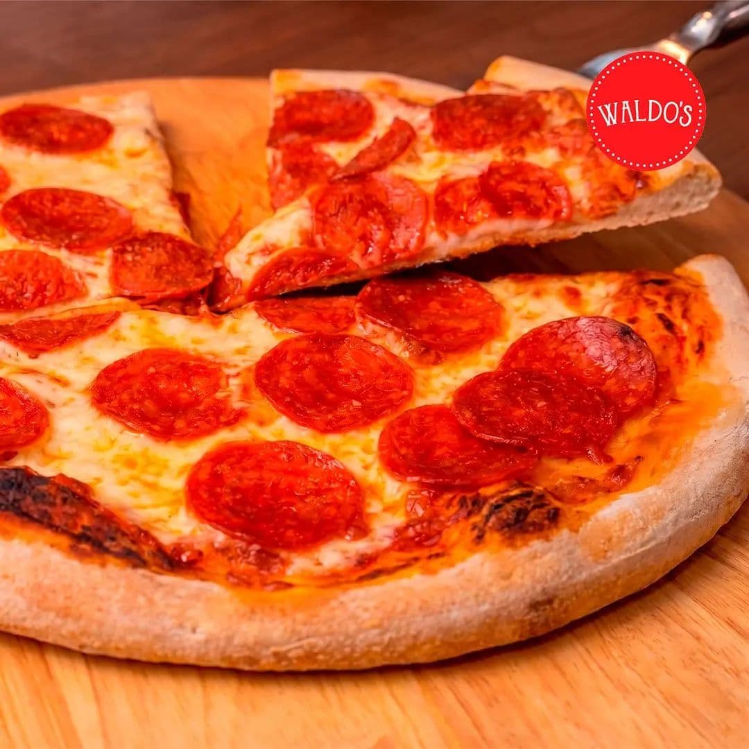 PACK FERRARI - WALDOS: 1x Horno Pizza Ferrari Delizia G3 Rosso + 5x Pizza Congelada Waldos Variedades _8